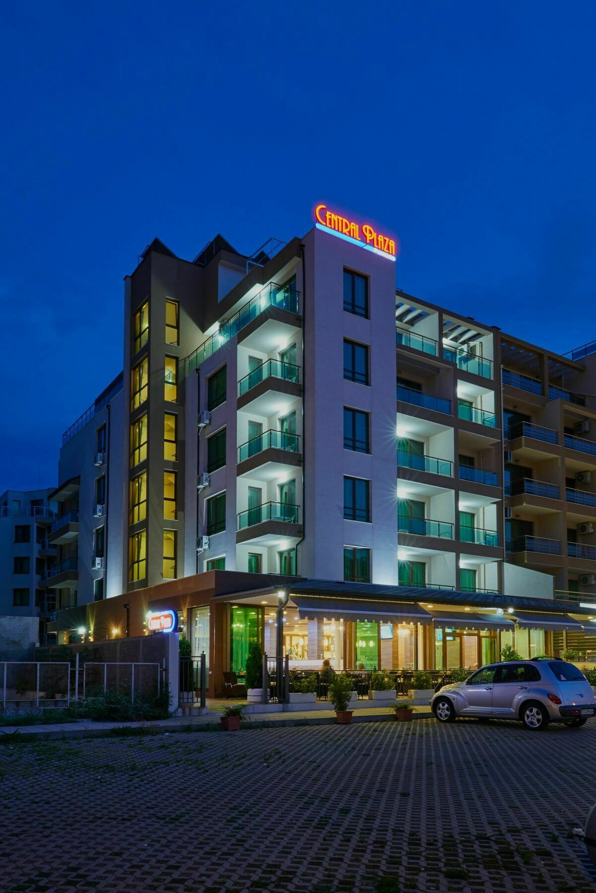 Central Plaza Поморіє Екстер'єр фото